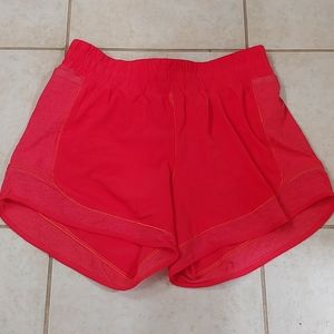 Lululemon hi-rise hotty hot mesh shorts